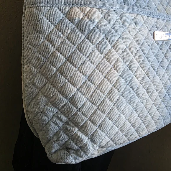 Hello Kitty Shoulder Bag - Picture 8 of 10